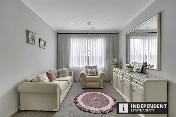 Seventh view of Homely house listing, 5 Olympic Cct, Cobblebank VIC 3338