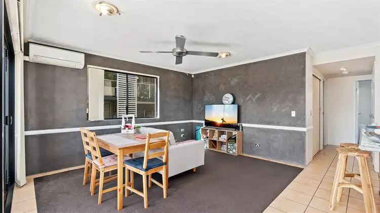 12/8-10, LLOYD, STREET LLOYD, Southport QLD 4215