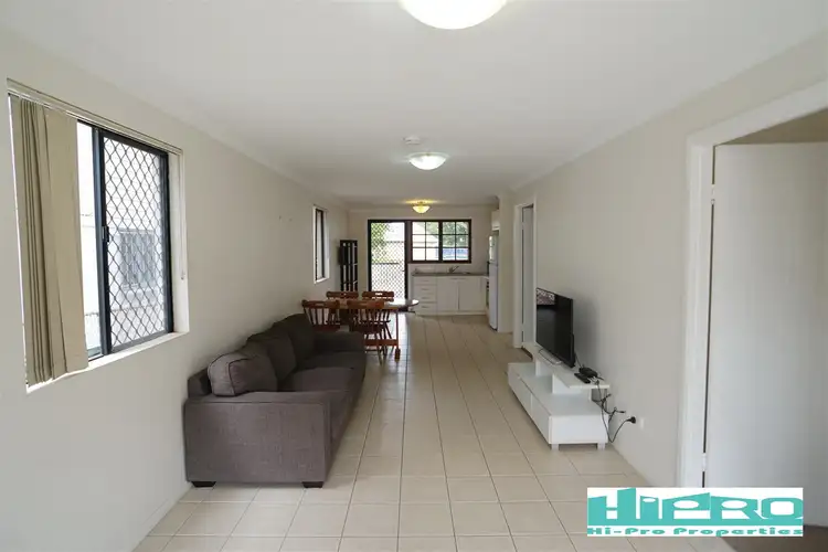 2/50 Merton Road, Woolloongabba QLD 4102