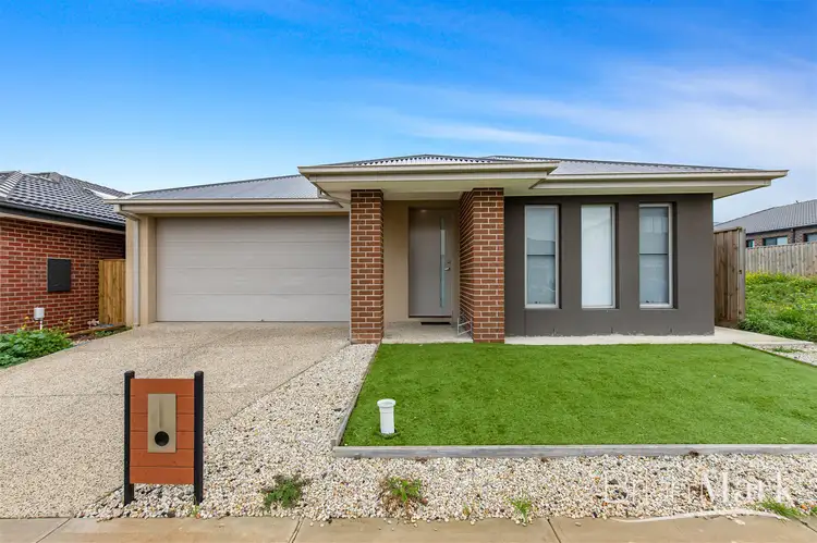 8 Crawley Rise, Werribee VIC 3030