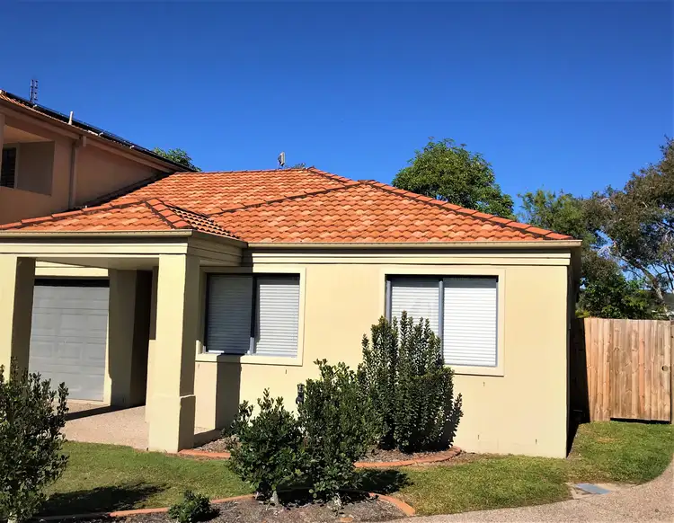6/1-15 Santa Isobel Blvd, Pacific Pines QLD 4211
