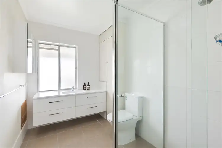 Sixth view of Homely unit listing, 4/34 View Street, Wooloowin QLD 4030