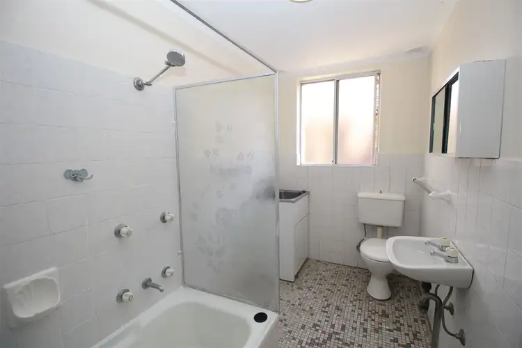 Fifth view of Homely unit listing, 4/104 Bland Street, Ashfield NSW 2131