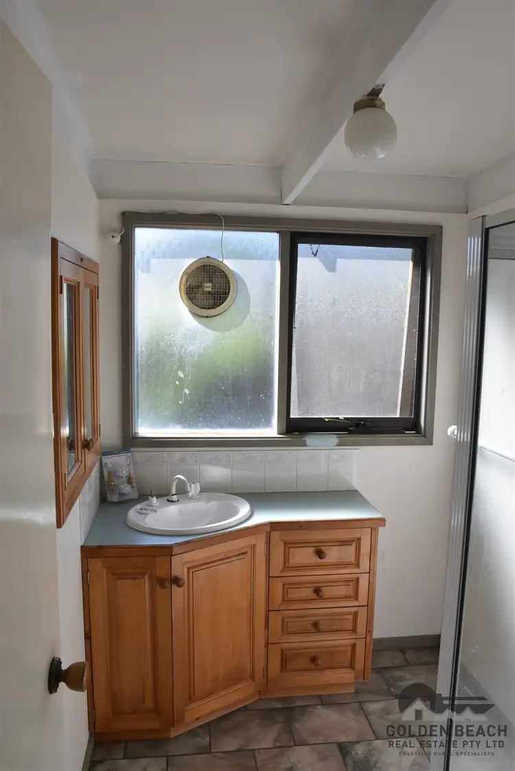 Sixth view of Homely house listing, 18 Seventh Avenue, Paradise Beach VIC 3851