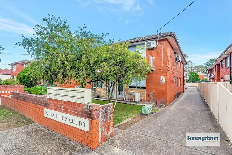2/22 Hampden Road, Lakemba NSW 2195