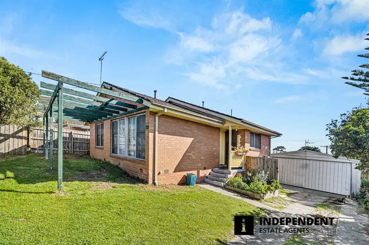7 Whitewood Street, Frankston North VIC 3200