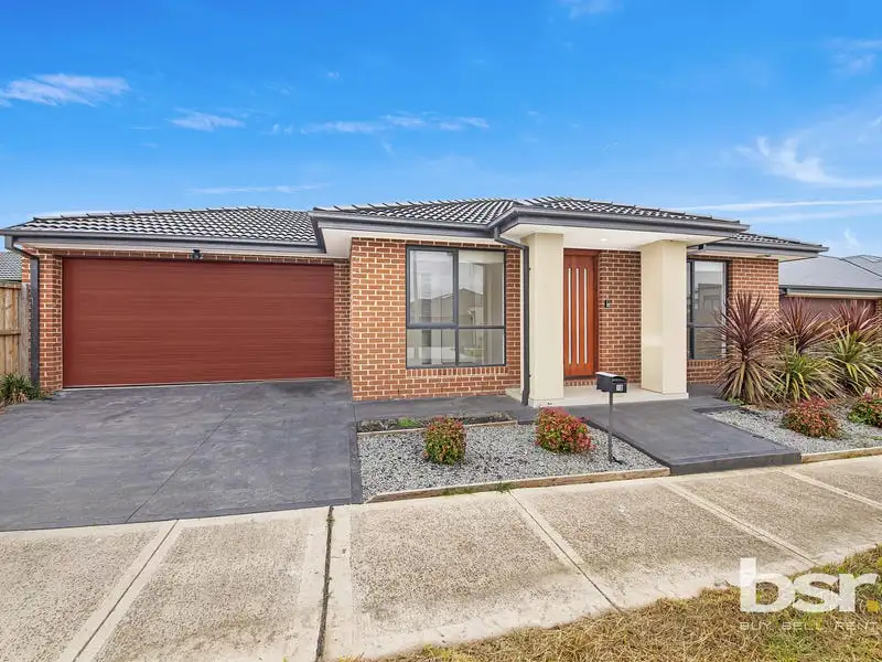 Main view of Homely house listing, 10 Naracoorte Avenue, Wollert VIC 3750