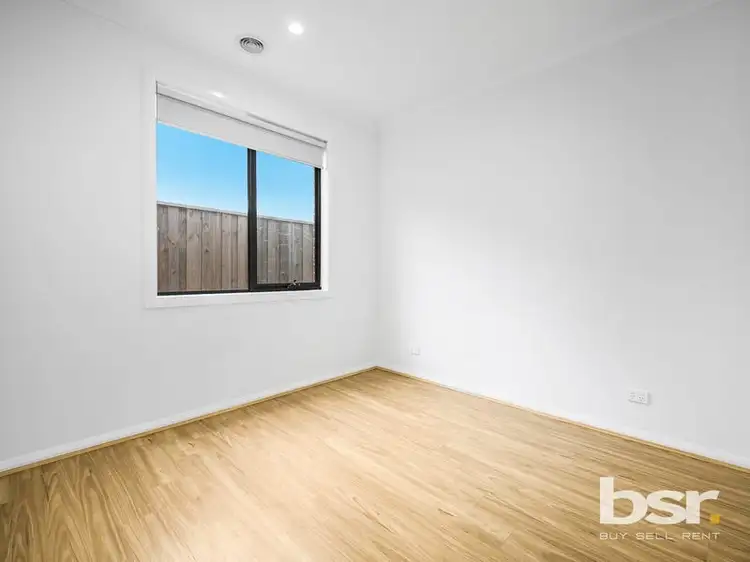 Sixth view of Homely house listing, 10 Naracoorte Avenue, Wollert VIC 3750