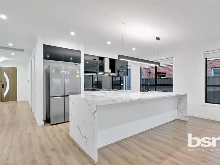 Fifth view of Homely house listing, 11 MOSSMAN GROVE, Cobblebank VIC 3338