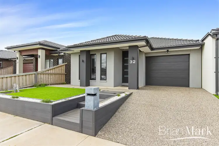 Second view of Homely house listing, 32 Altis Street, Truganina VIC 3029