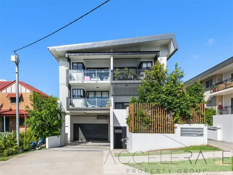 Main view of Homely unit listing, 1/40 Nicklin Street, Coorparoo QLD 4151