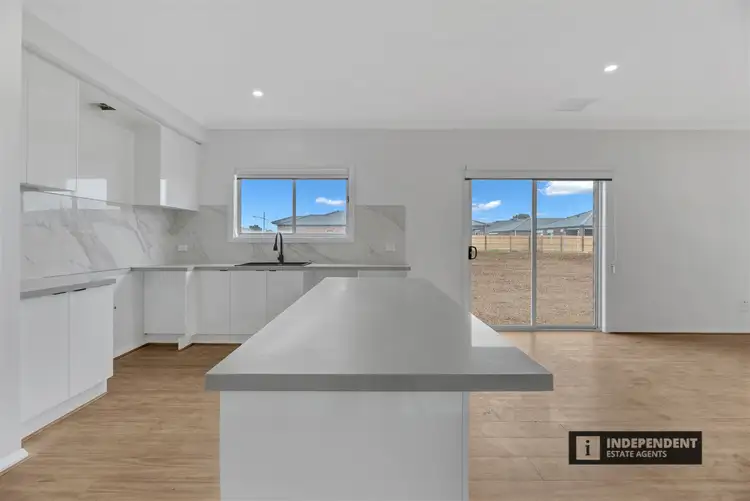 Sixth view of Homely house listing, 8 Maclaren Drive, Weir Views VIC 3338