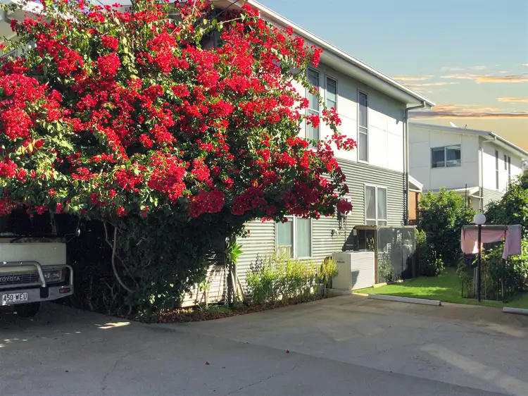 Main view of Homely unit listing, 4/37-39 Daisy Street, Miles QLD 4415