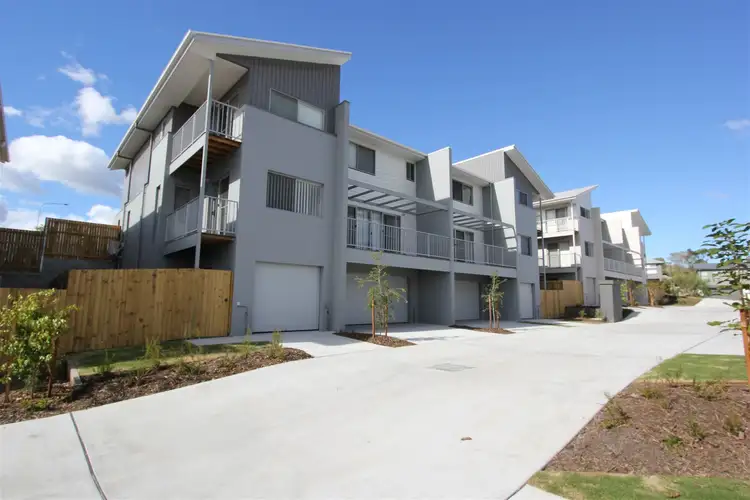 3/4 Rhiana Street, Pimpama QLD 4209