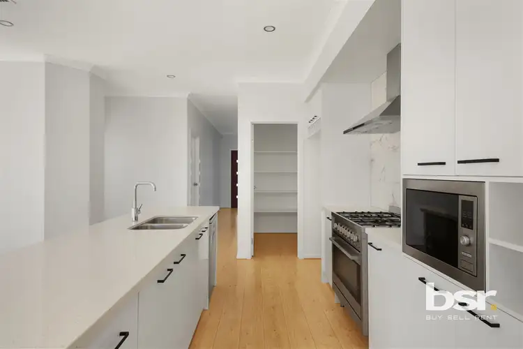 Fifth view of Homely house listing, 28 Gibsons Cct, Bonnie Brook VIC 3335