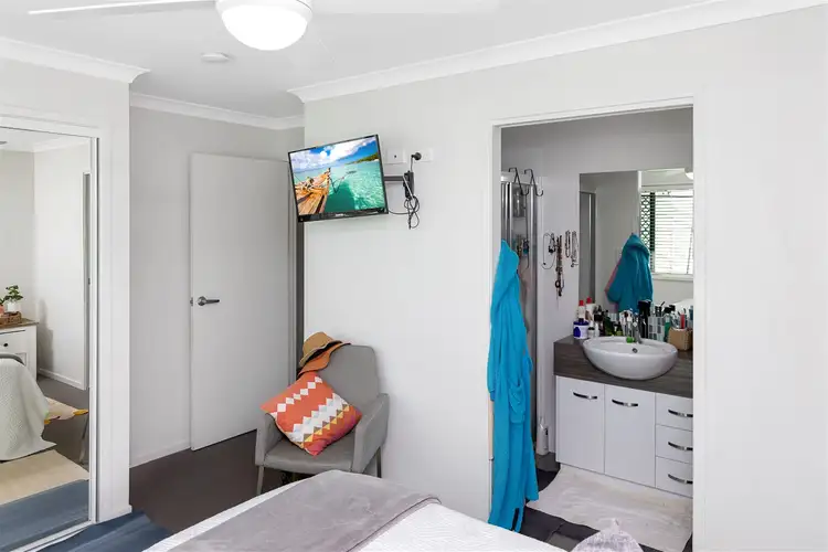 Seventh view of Homely unit listing, 2/10 Bishop Drive, Miles QLD 4415