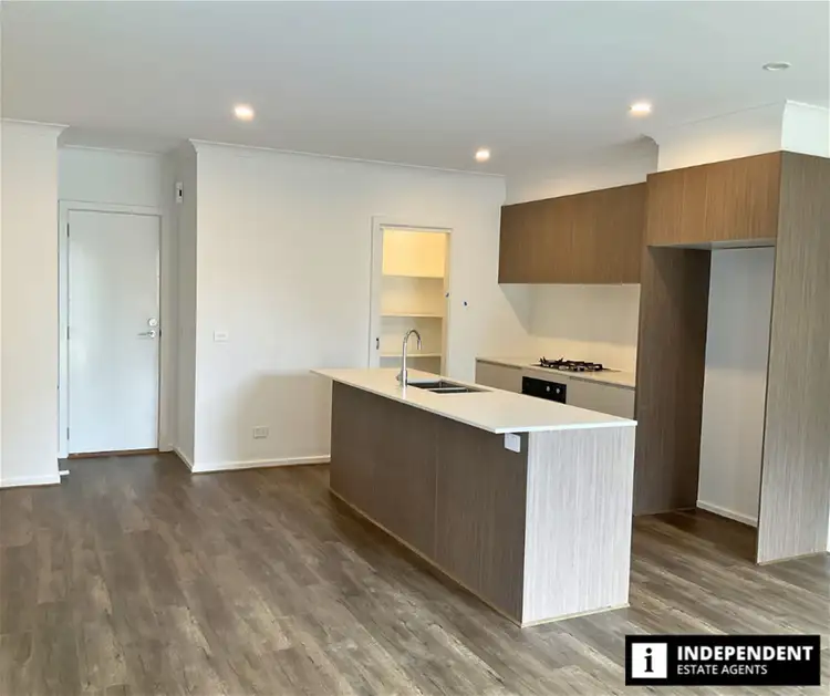 Fifth view of Homely townhouse listing, 32 Myrtle Walk, Cranbourne West VIC 3977