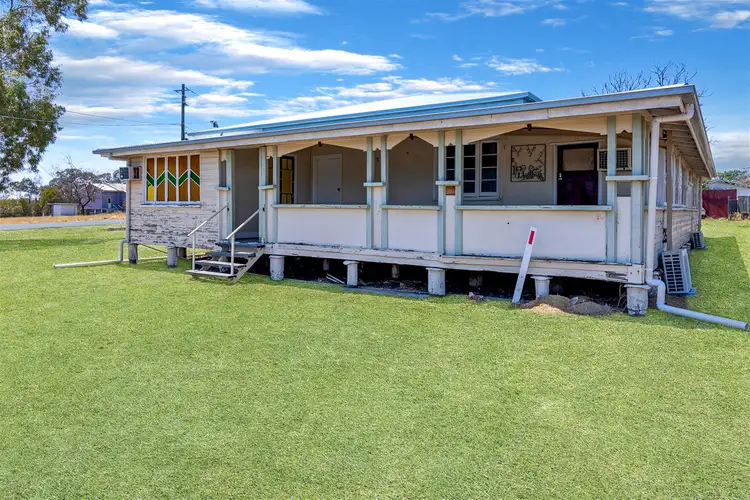 2 Lawton Street, Wandoan QLD 4419