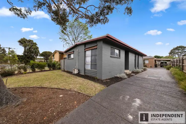 1/11 Bouvardia Crescent, Frankston North VIC 3200