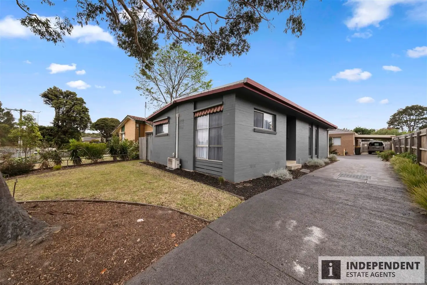 Main view of Homely unit listing, 1/11 Bouvardia Crescent, Frankston North VIC 3200