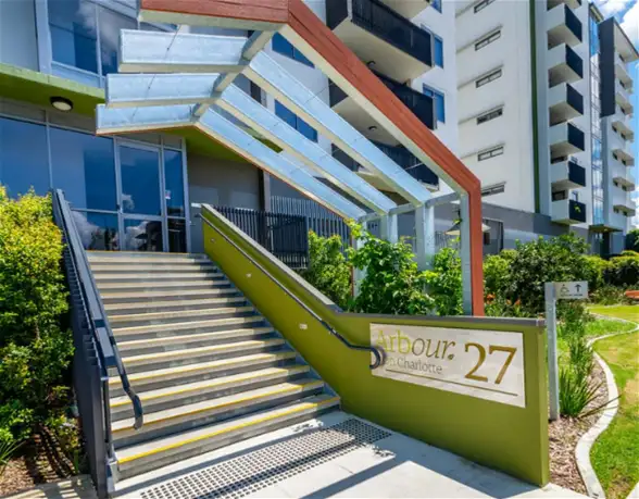 2105/27 Charlotte Street