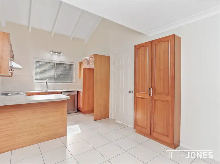 Third view of Homely townhouse listing, 8/6 Kaija Street, Mount Gravatt East QLD 4122