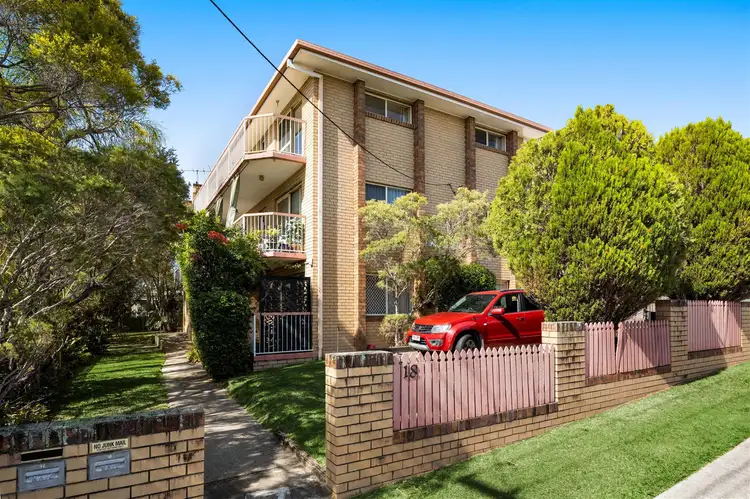 Main view of Homely unit listing, 4/18 Vine Street, Greenslopes QLD 4120