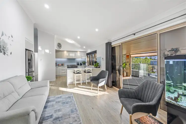 Fifth view of Homely house listing, 17-19 Broadhurst Court, Gleneagle QLD 4285