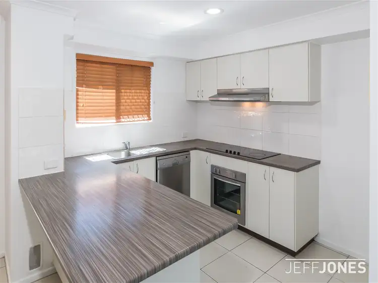 Fourth view of Homely townhouse listing, 2/38 Venner Road, Annerley QLD 4103