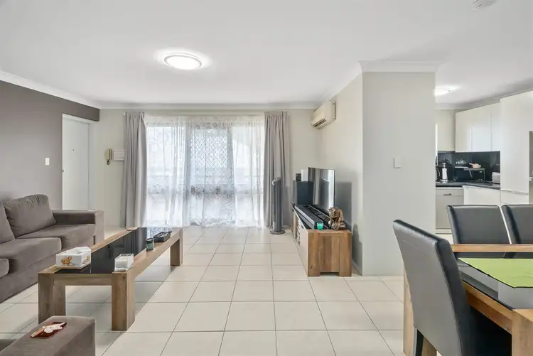 Fourth view of Homely unit listing, 2/17 Logan Street, Greenslopes QLD 4120