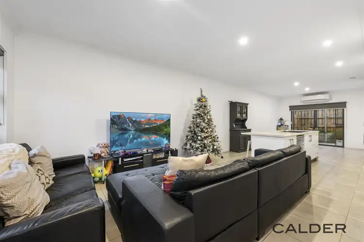 Second view of Homely townhouse listing, 5 Cherington Place, Strathtulloh VIC 3338