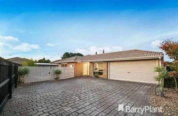 5 Lorraine Cl, Hoppers Crossing VIC 3029