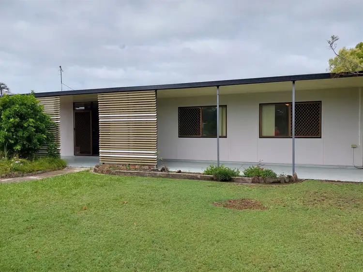 25 Dianthus Avenue, Banksia Beach QLD 4507