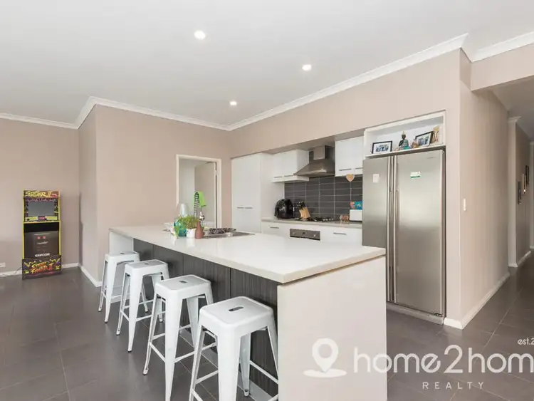 Second view of Homely house listing, 7/33 Kootingal Bend, Baldivis WA 6171