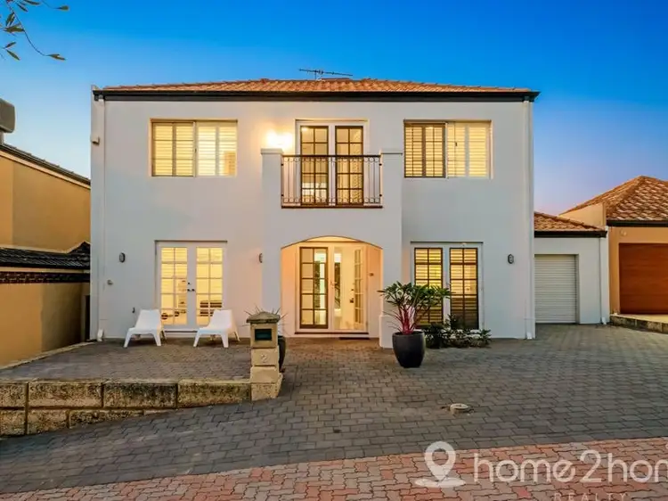 2/164 West Coast Highway, Scarborough WA 6019