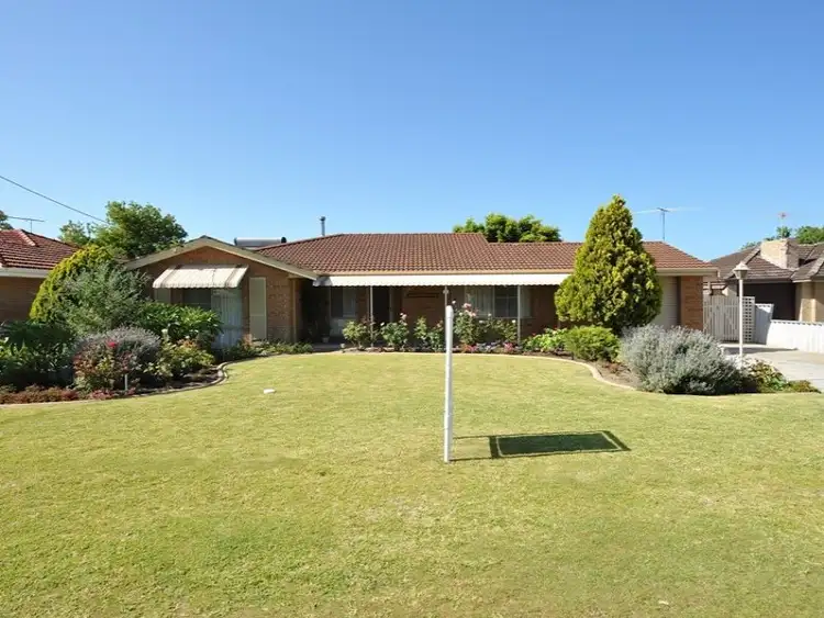 9 Joseph Road, Safety Bay WA 6169