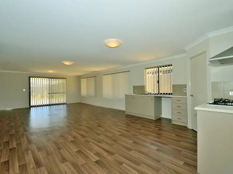 Fifth view of Homely house listing, 9 Wincanton Chase, Leda WA 6170