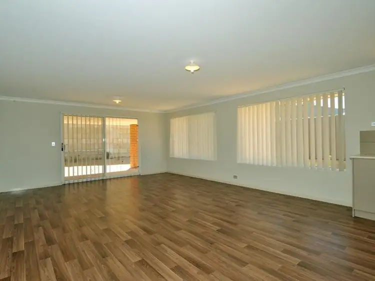 Sixth view of Homely house listing, 3 Doniford Way, Leda WA 6170