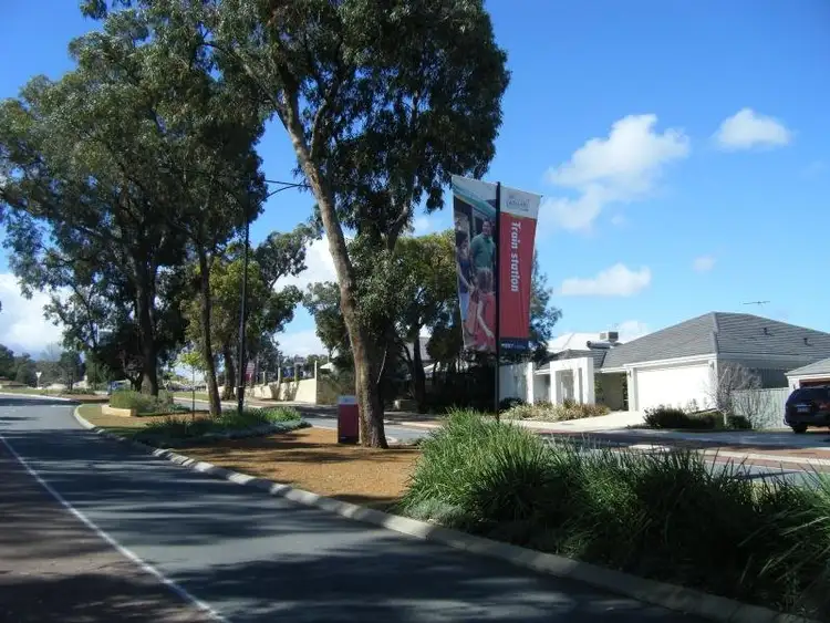 Fourth view of Homely house listing, 4 Shanklin Court, Wellard WA 6170