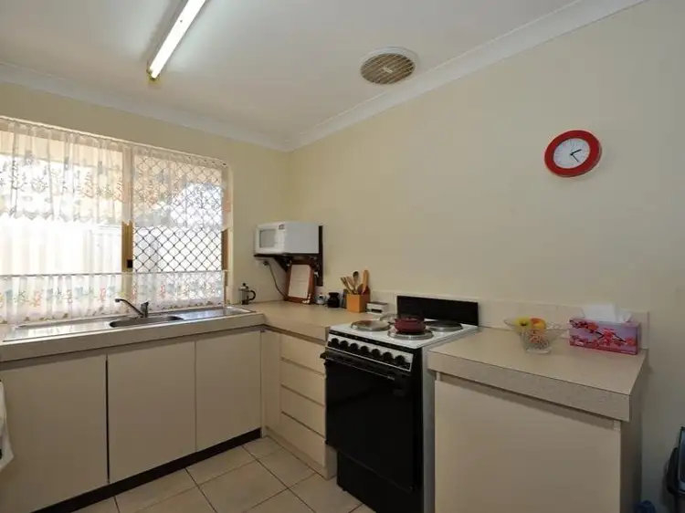 Fourth view of Homely villa listing, 9/11 Nerrima Ct, Cooloongup WA 6168