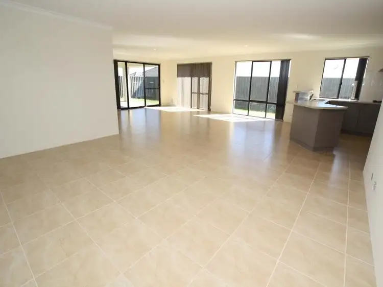 Fifth view of Homely house listing, 18 Lookout Vista, Singleton WA 6175