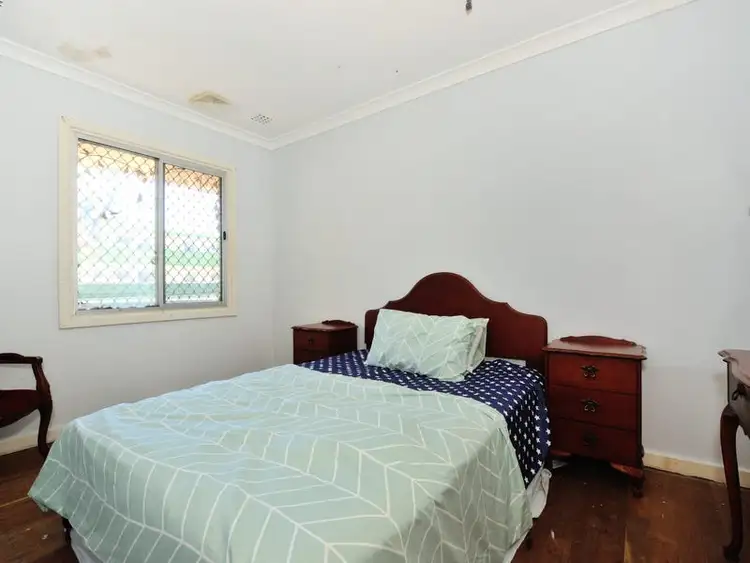 Sixth view of Homely house listing, 11 Milton Place, Orelia WA 6167