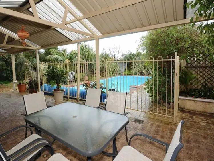 8 Bentley Street, Singleton WA 6175