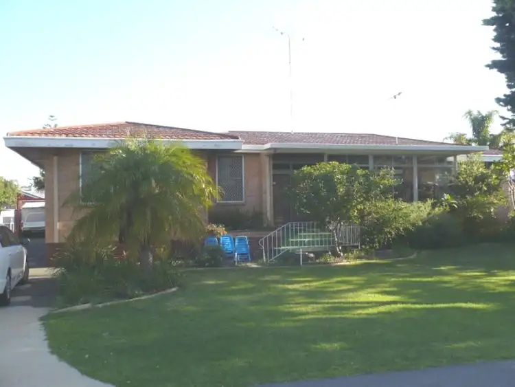 19 Ray Street, Rockingham WA 6168