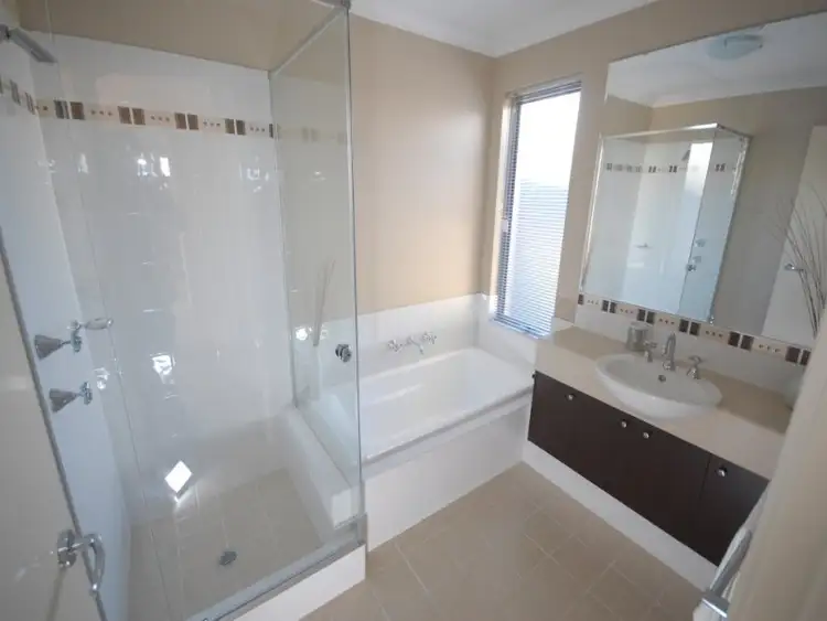 Fifth view of Homely house listing, 2 Linott Close, Baldivis WA 6171