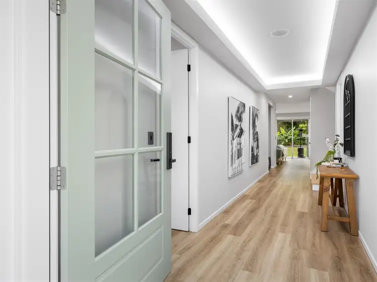 21 - 23 White Oak Court, Bahrs Scrub QLD 4207