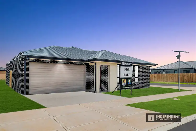 Second view of Homely house listing, 27 Sumac Street, Brookfield VIC 3338
