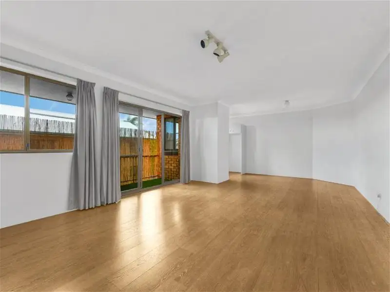 Main view of Homely unit listing, 5/35 Railway Parade, Clayfield QLD 4011