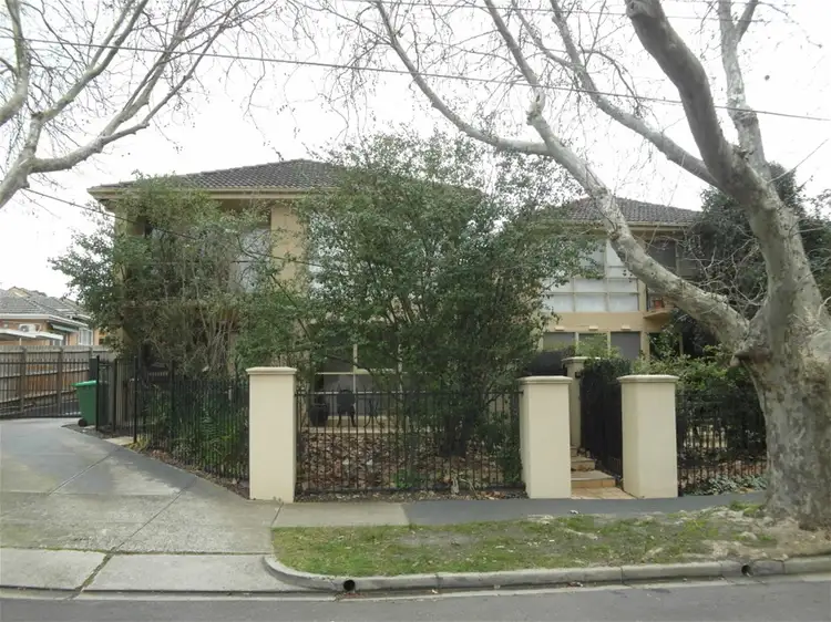 13/10 Ashby Grove
