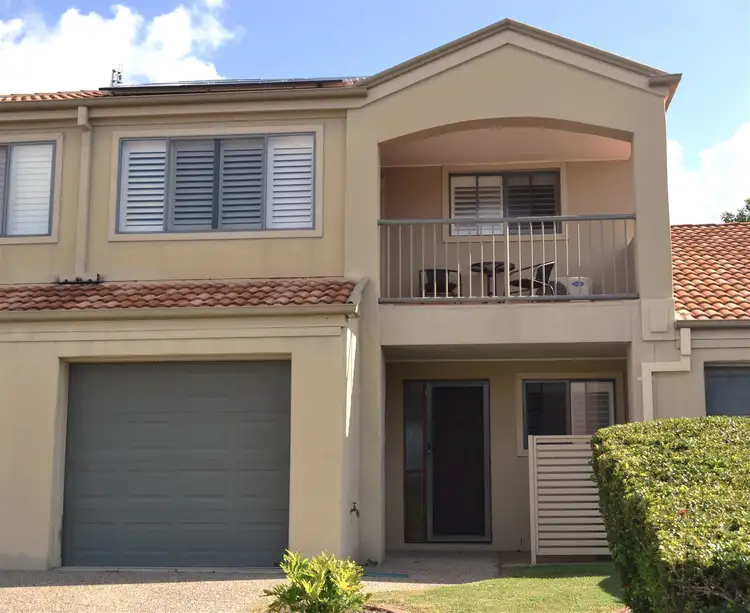 5/1-15 Santa Isobel Blvd, Pacific Pines QLD 4211